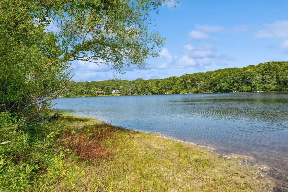 292 Little Fresh Pond Road Southampton, NY 11968