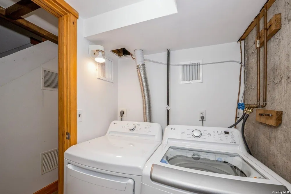 292 Little Fresh Pond Road Southampton, NY 11968