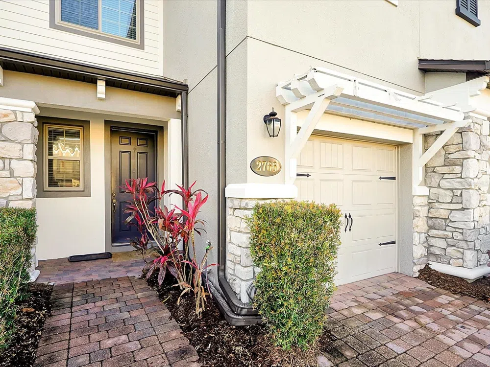 2766 WHITE ISLE LANE Orlando, FL 32825