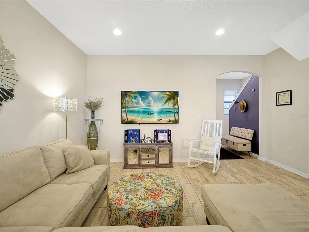 2766 WHITE ISLE LANE Orlando, FL 32825