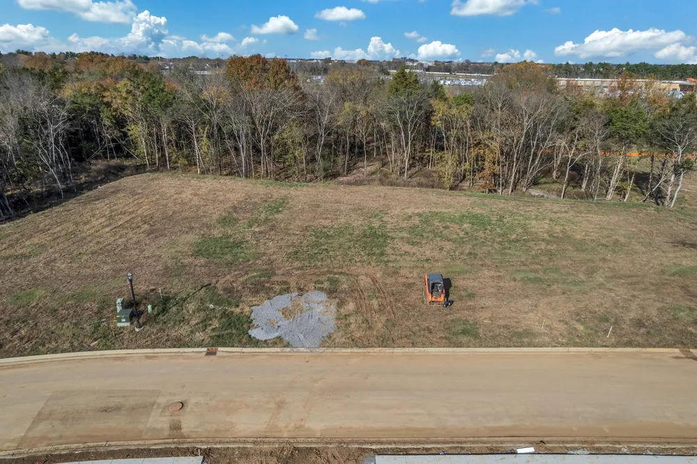 2038 Queenie Johns Dr Murfreesboro, TN 37128
