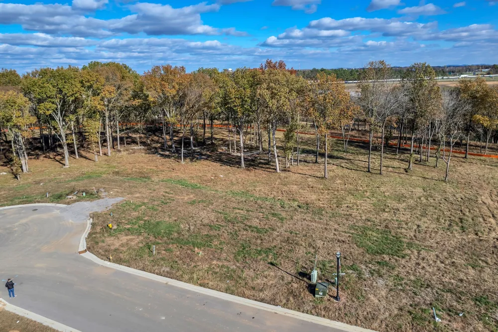 2022 Queenie Johns Dr Murfreesboro, TN 37128