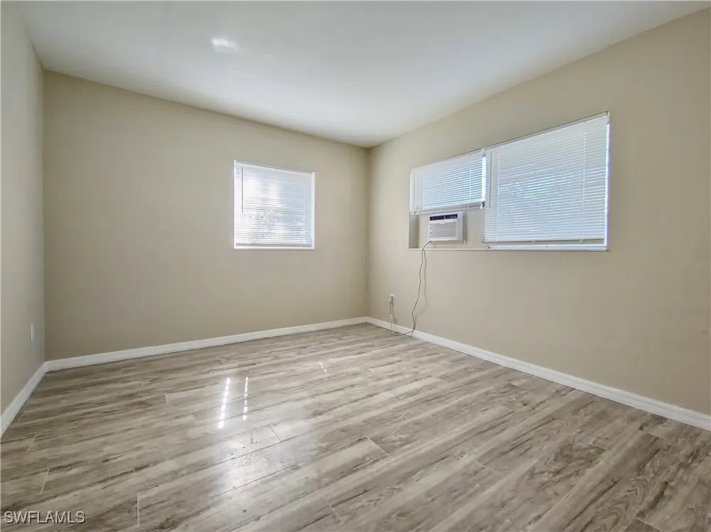 ROBERTS STREET Mims, FL 32754