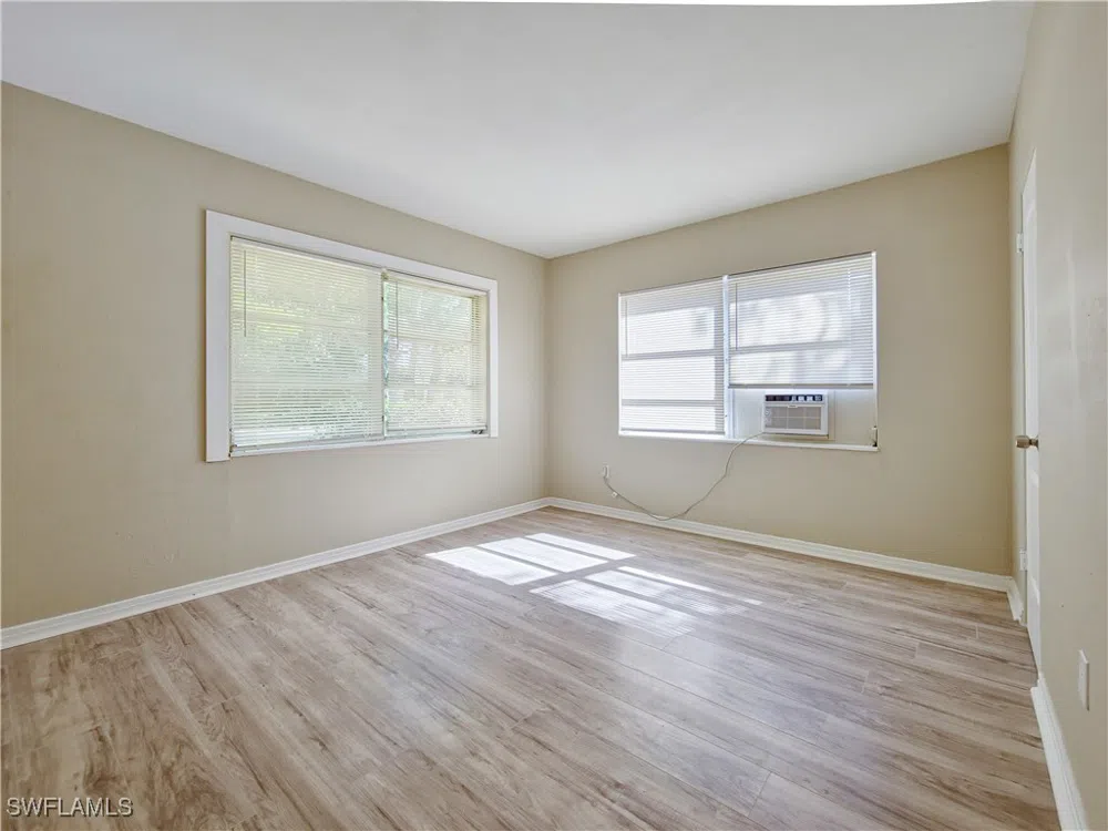 ROBERTS STREET Mims, FL 32754