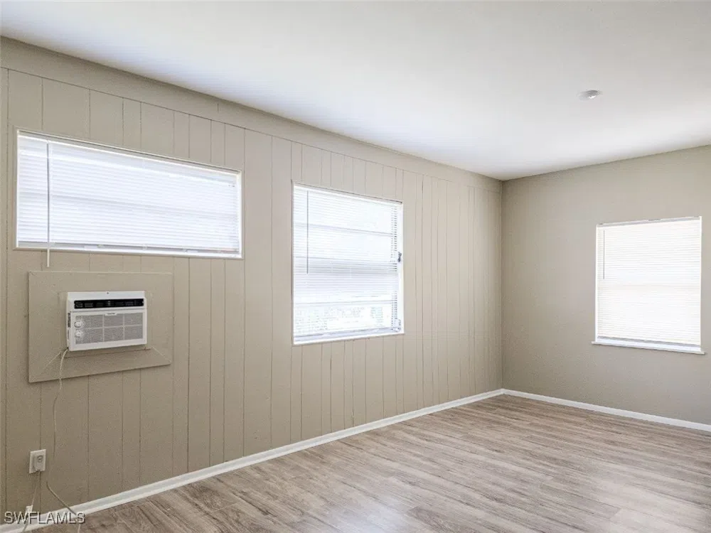 ROBERTS STREET Mims, FL 32754