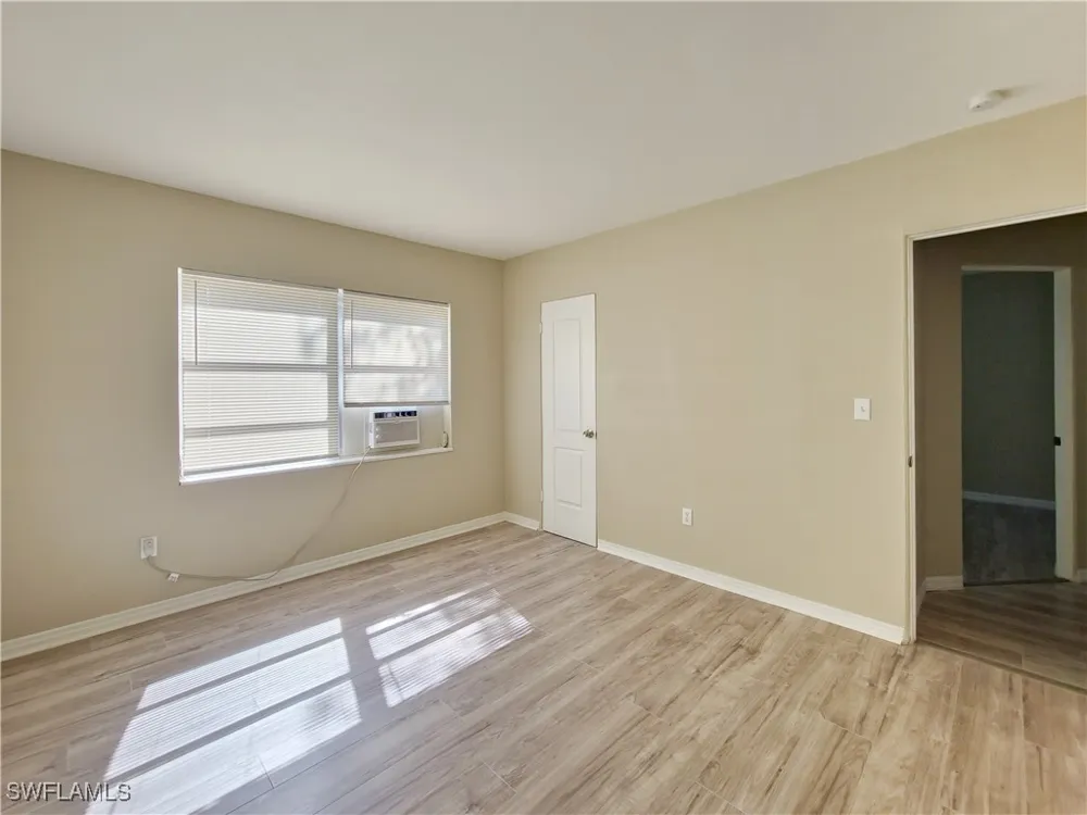 ROBERTS STREET Mims, FL 32754