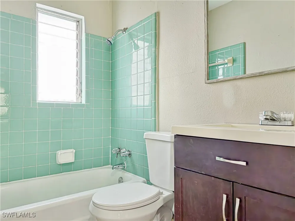 ROBERTS STREET Mims, FL 32754