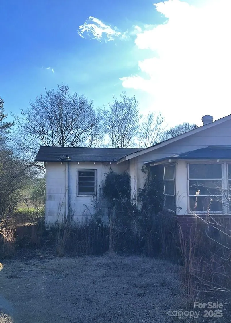 32 Tell Davidson Road Chesterfield, SC 29709