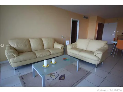 5161 COLLINS AV #508