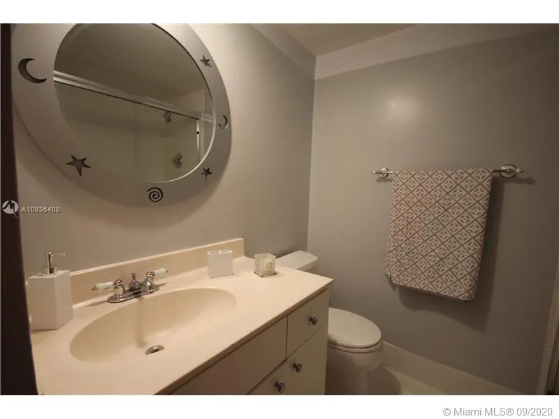 5161 COLLINS AV #508 Miami Beach, FL 33140