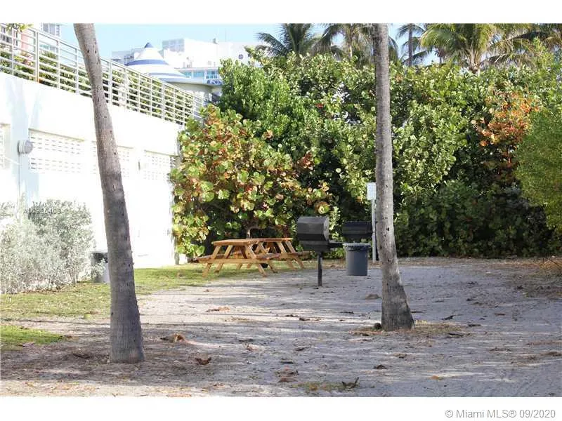 5161 COLLINS AV #508 Miami Beach, FL 33140