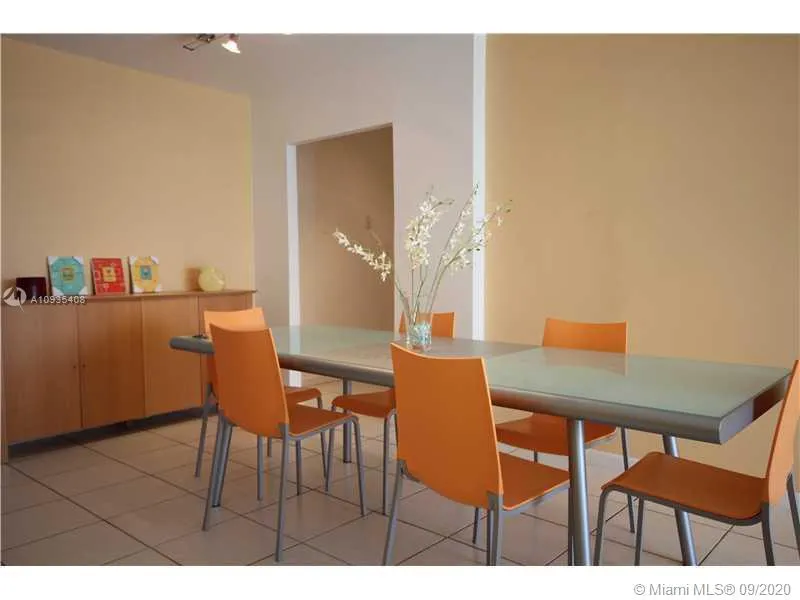 5161 COLLINS AV #508 Miami Beach, FL 33140