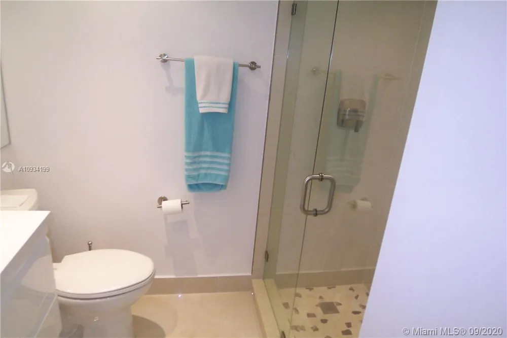 5161 COLLINS AV #806 Miami Beach, FL 33140
