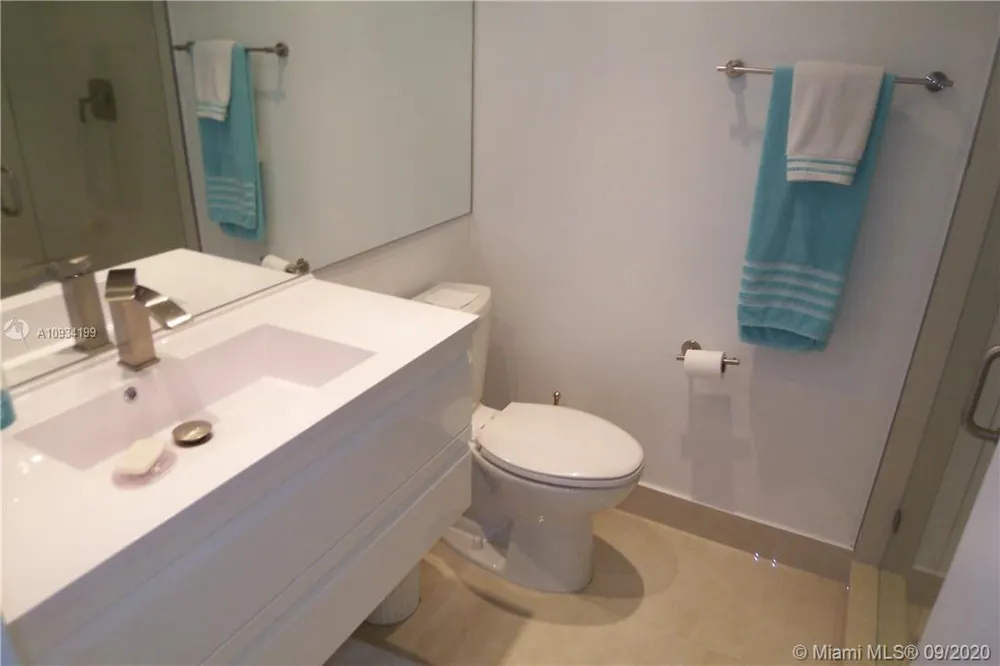 5161 COLLINS AV #806 Miami Beach, FL 33140