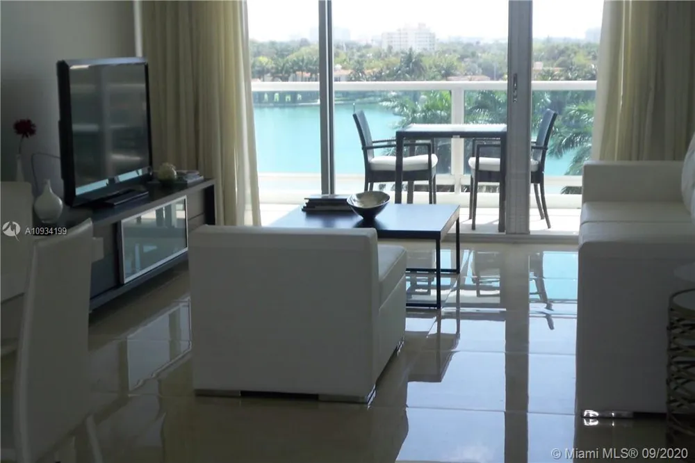 5161 COLLINS AV #806 Miami Beach, FL 33140