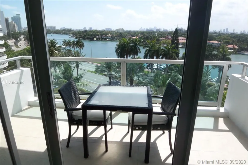 5161 COLLINS AV #806 Miami Beach, FL 33140