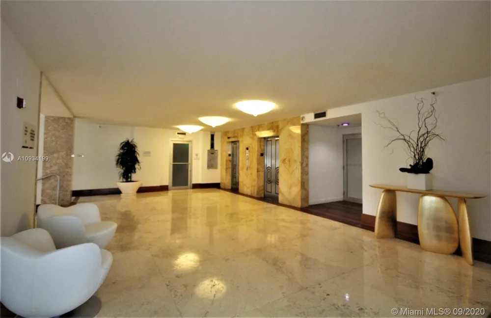 5161 COLLINS AV #806 Miami Beach, FL 33140