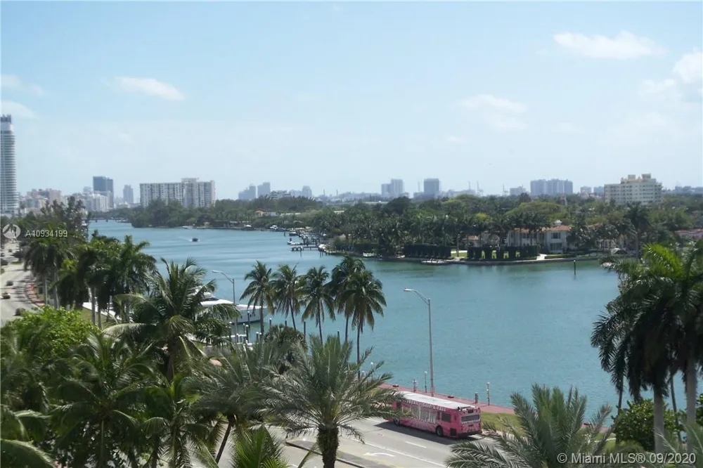 5161 COLLINS AV #806 Miami Beach, FL 33140
