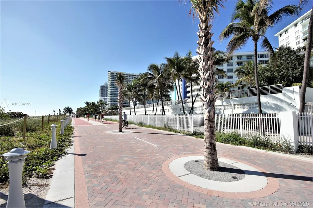 5161 COLLINS AV #806 Miami Beach, FL 33140