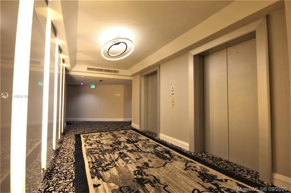 5161 COLLINS AV #806 Miami Beach, FL 33140