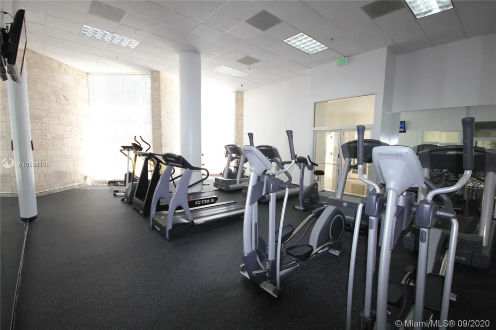5161 COLLINS AV #806 Miami Beach, FL 33140