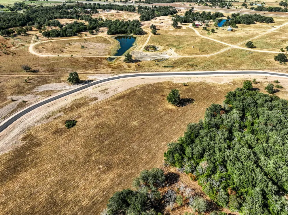 211 Feder Way West Point, TX 78963