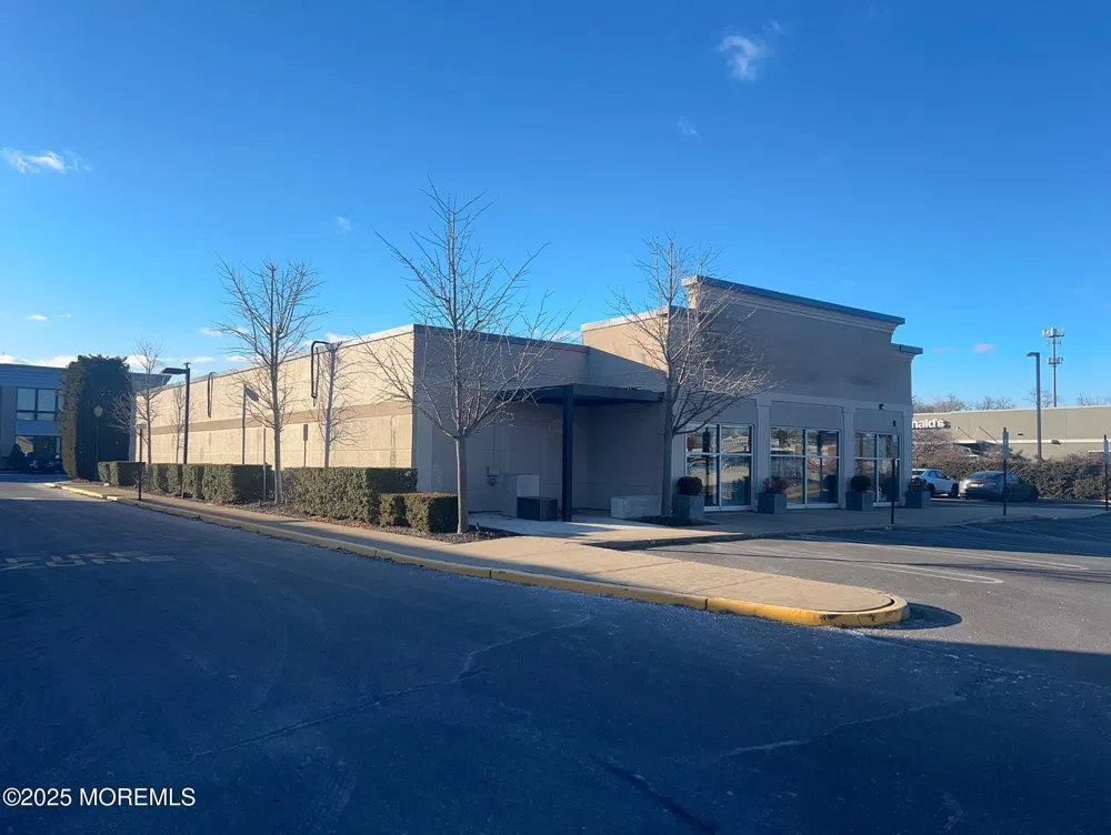 1914 Route 35 #3 Oakhurst, NJ 07755