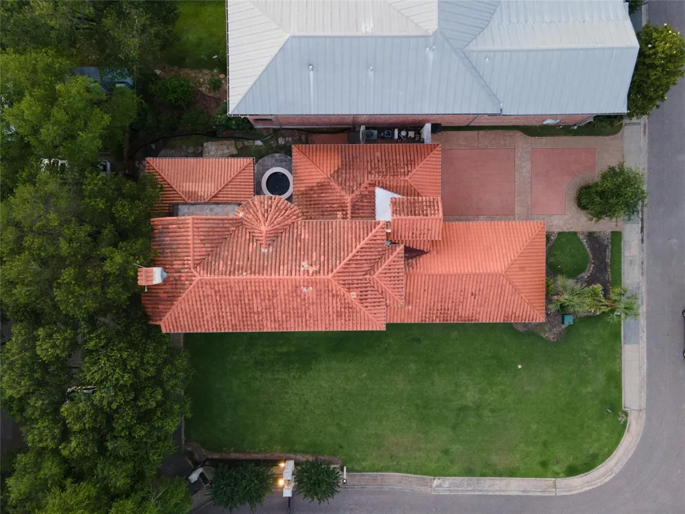 19 Mariners Lane Kemah, TX 77565