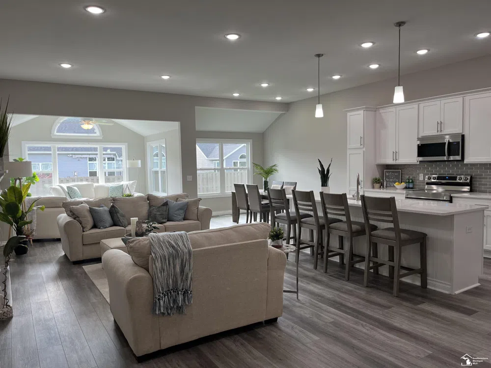 8289 Grande Lake Circle Bedford Township, MI 48182