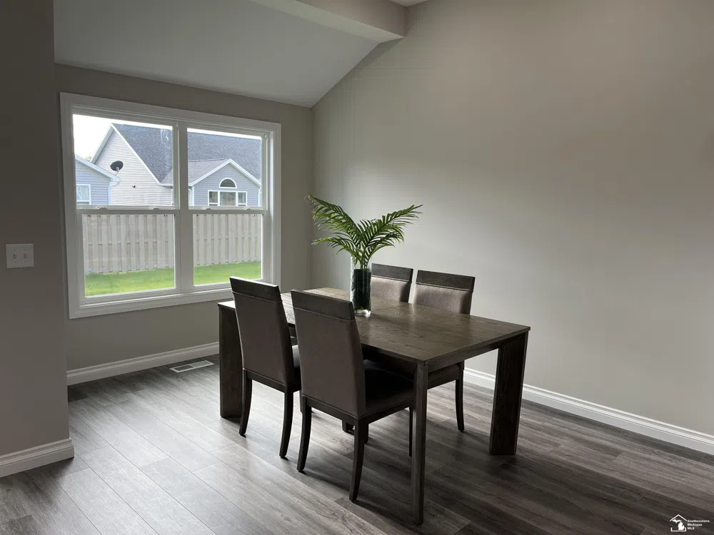 8289 Grande Lake Circle Bedford Township, MI 48182