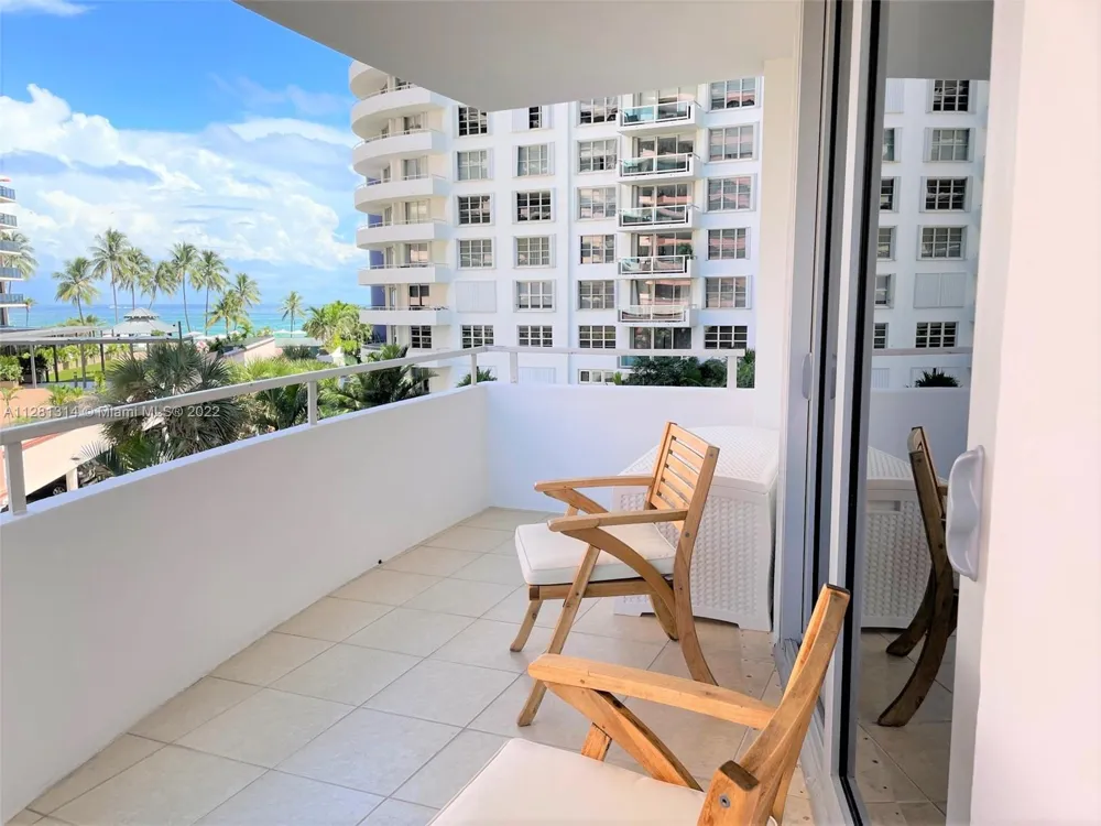 5161 Collins Ave #404 Miami Beach, FL 33140