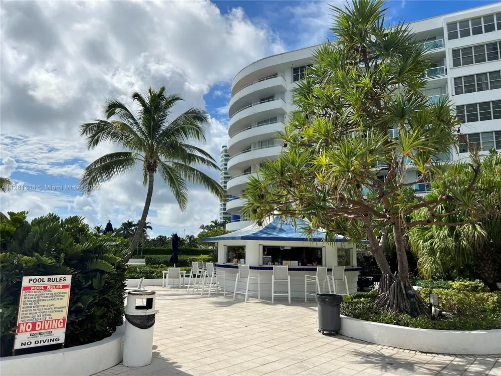 5161 Collins Ave #404 Miami Beach, FL 33140
