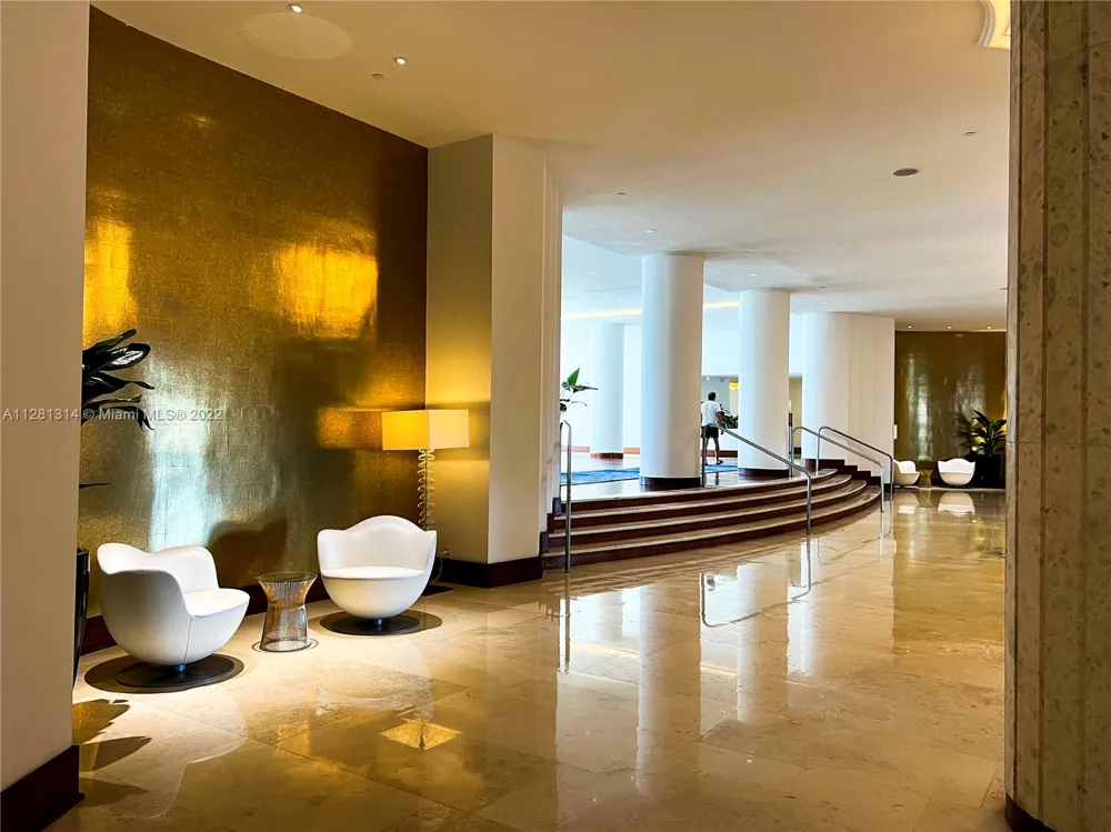 5161 Collins Ave #404 Miami Beach, FL 33140