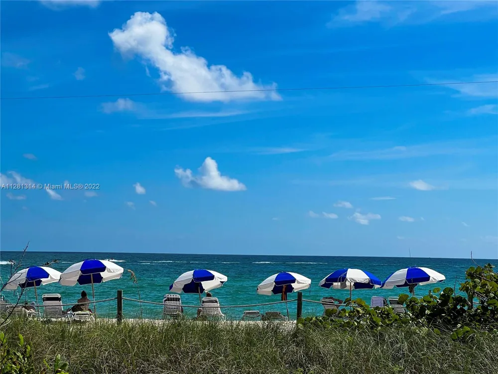 5161 Collins Ave #404 Miami Beach, FL 33140