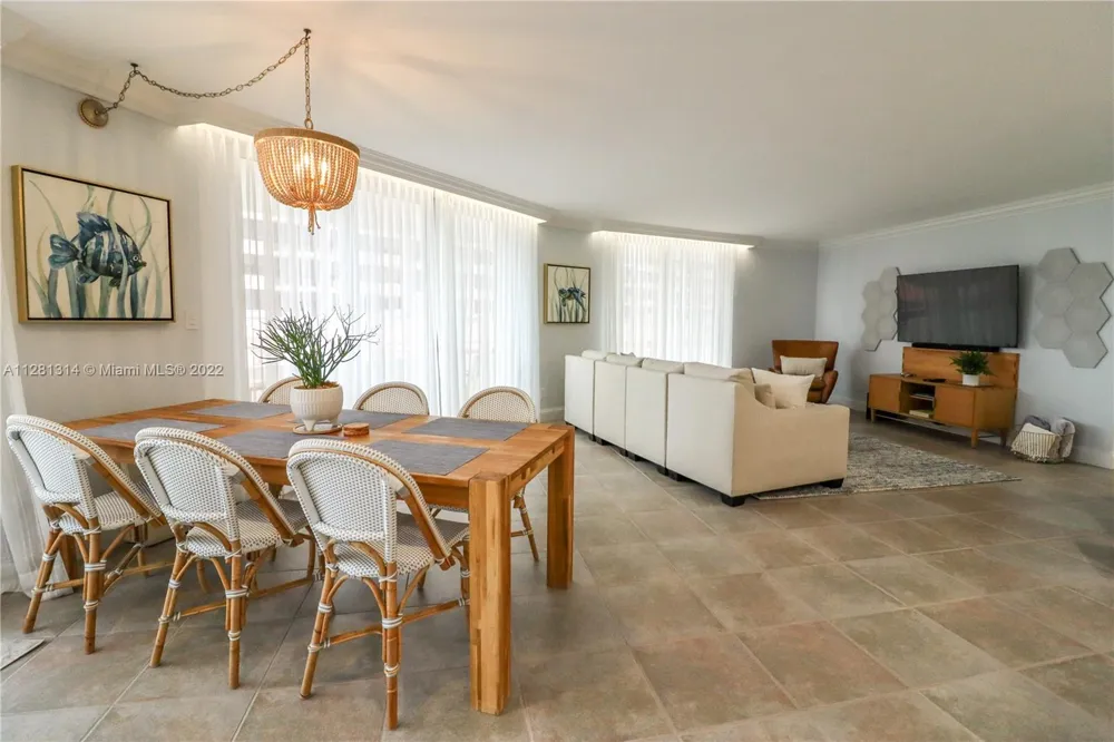 5161 Collins Ave #404 Miami Beach, FL 33140