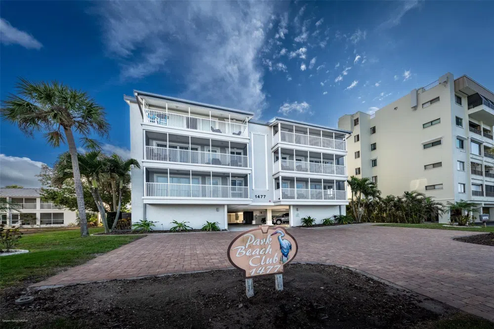 1477 PARK BEACH CIRCLE #11 Punta Gorda, FL 33950