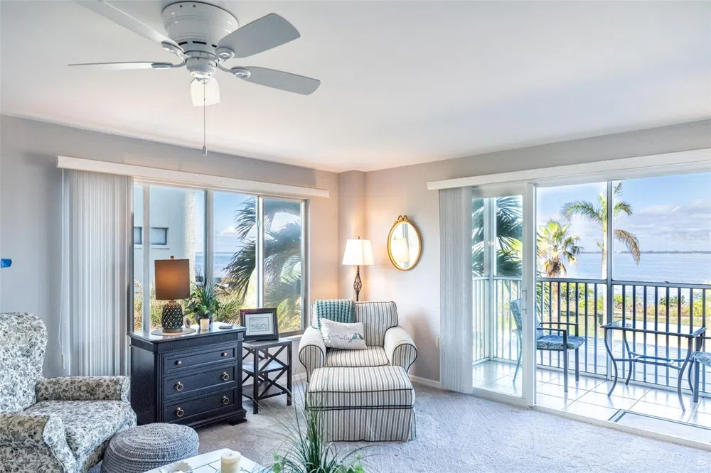 1477 PARK BEACH CIRCLE #11 Punta Gorda, FL 33950