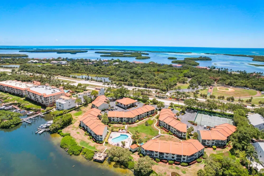1515 PINELLAS BAYWAY #C31 Tierra Verde, FL 33715