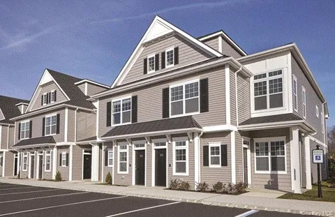 300 Sutton Court #161