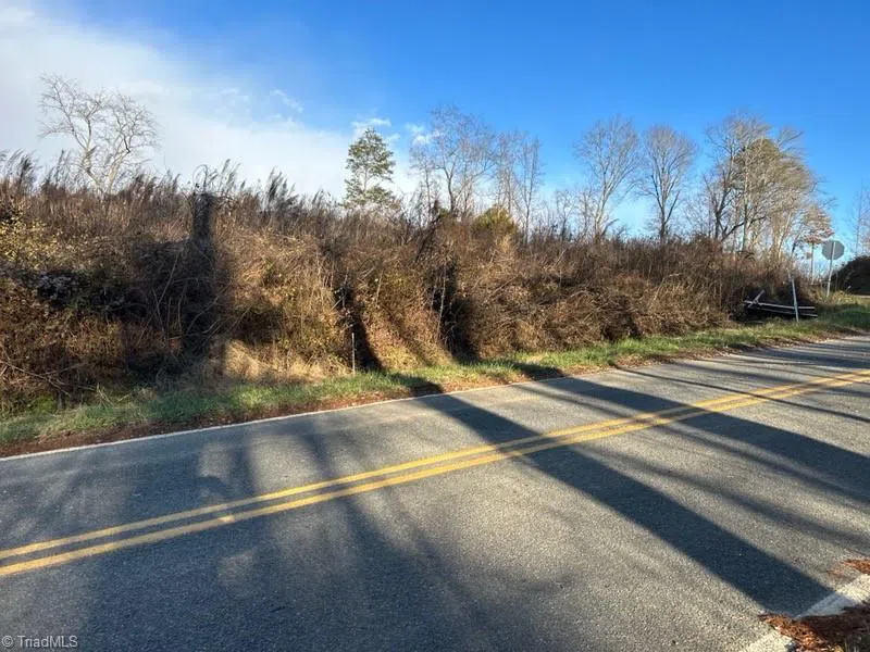 2733 Billings Hill Church Road Traphill, NC 28685