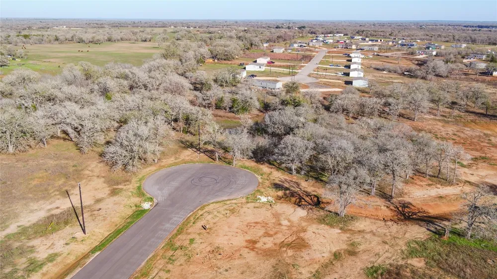 199 AZALEA COURT Dale, TX 78616