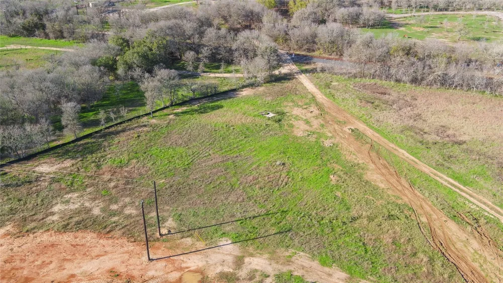 170 GRACE LANE Dale, TX 78616