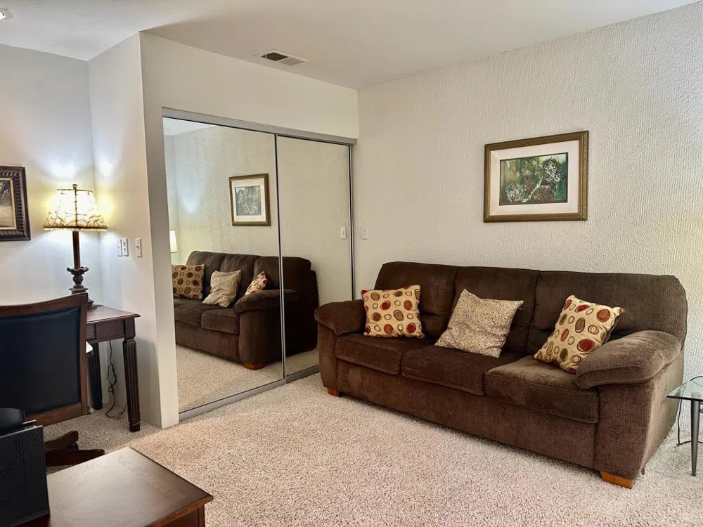 432 S Sierra Madre Palm Desert, CA 92260