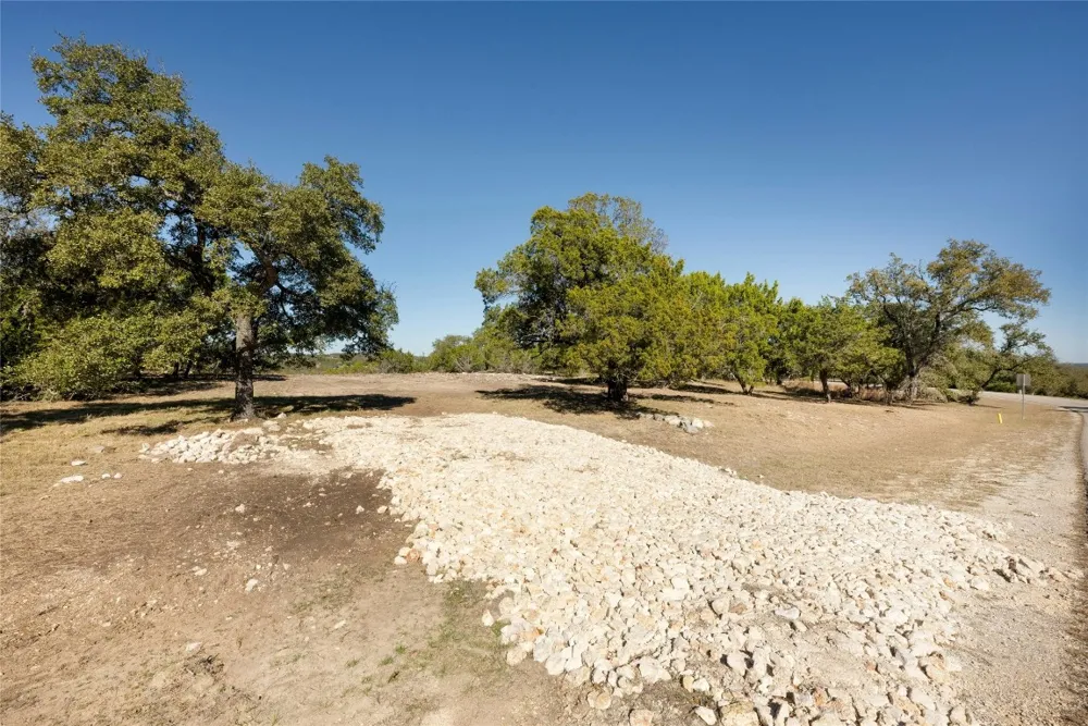 736 Covered Bridge Drive Driftwood, TX 78619