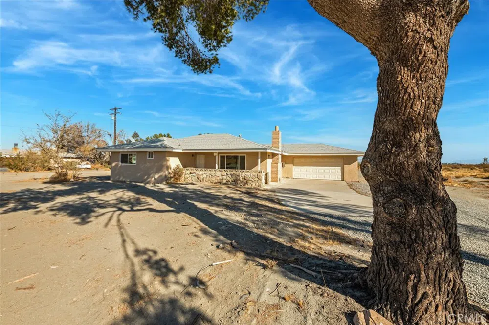 19665 Grey Mountain Road Adelanto, CA 92301