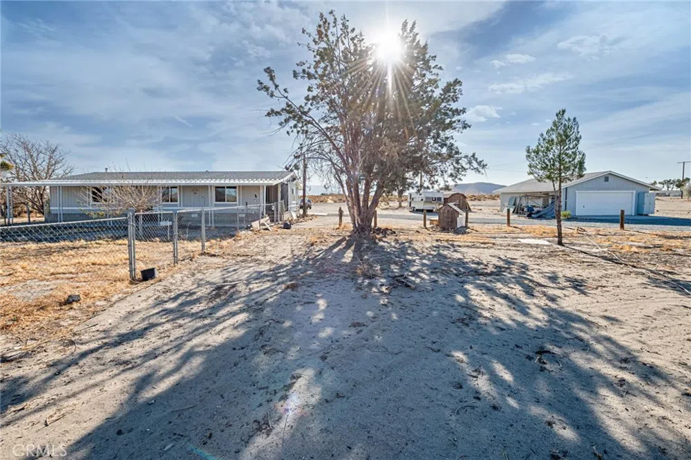 19665 Grey Mountain Road Adelanto, CA 92301