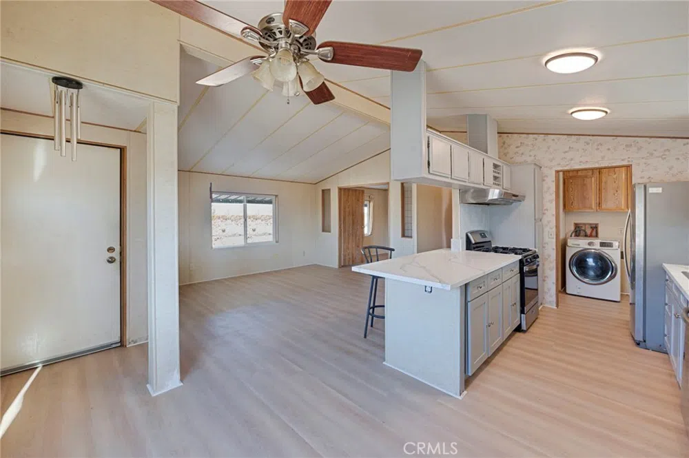 19665 Grey Mountain Road Adelanto, CA 92301