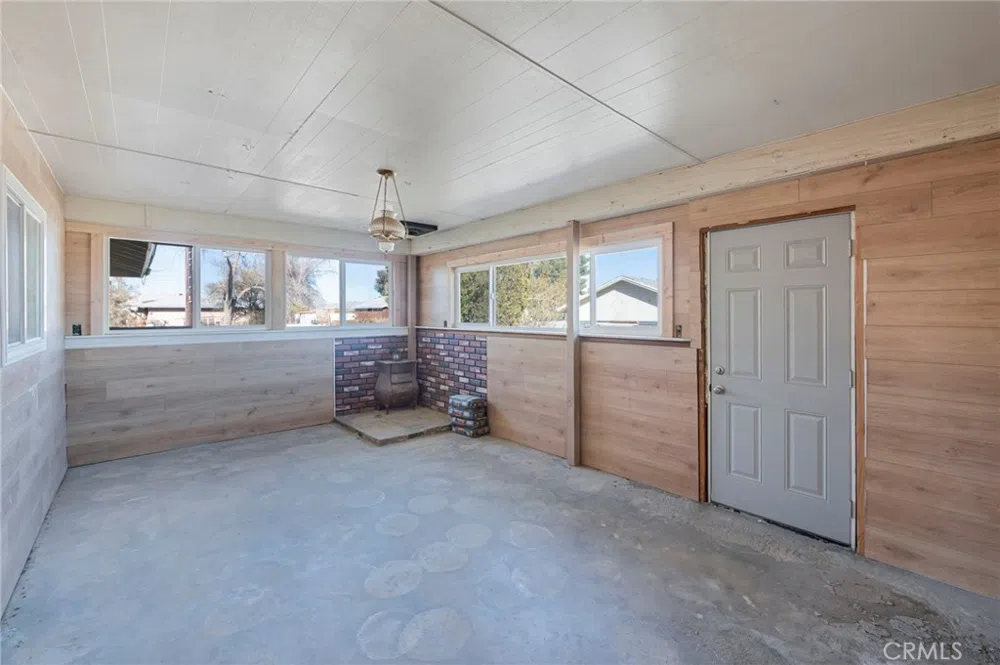 19665 Grey Mountain Road Adelanto, CA 92301