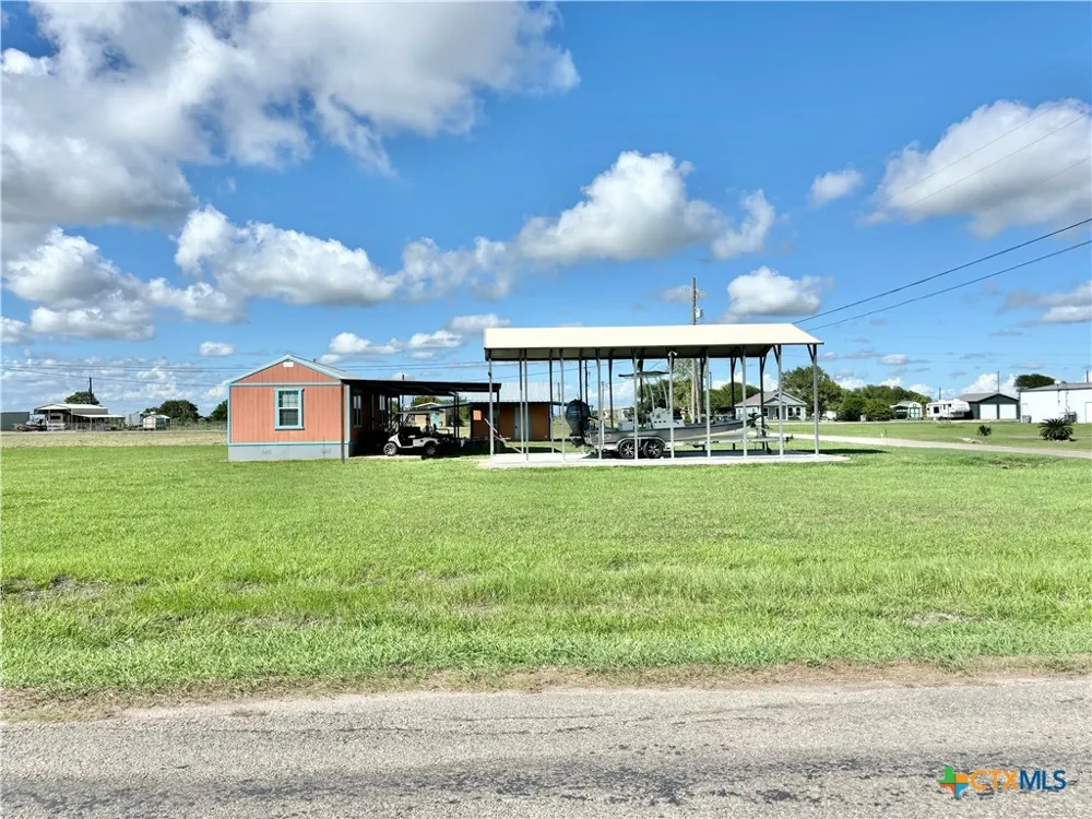 101 13th Street Seadrift, TX 77983