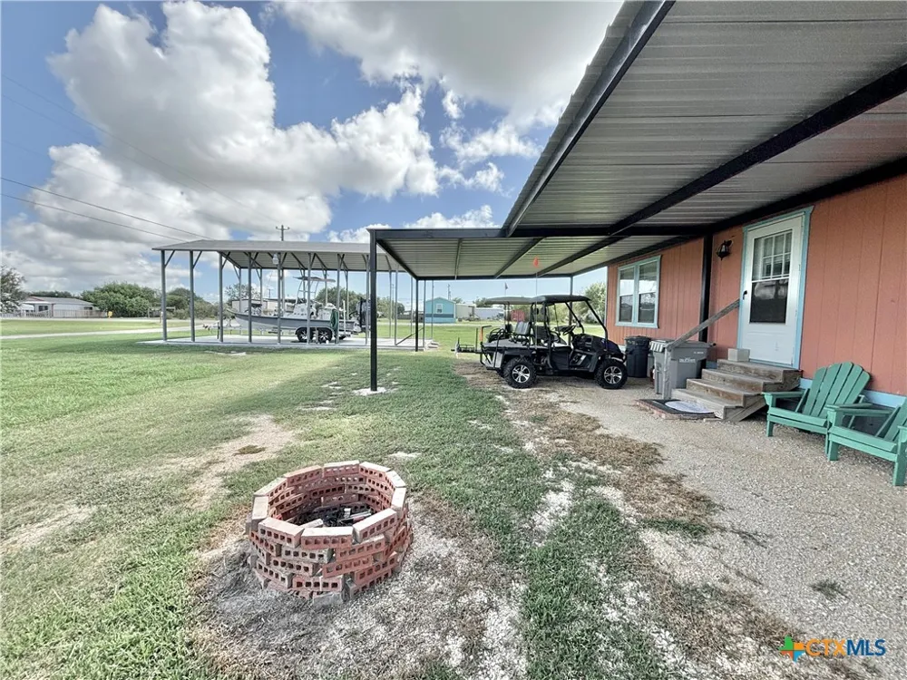 101 13th Street Seadrift, TX 77983